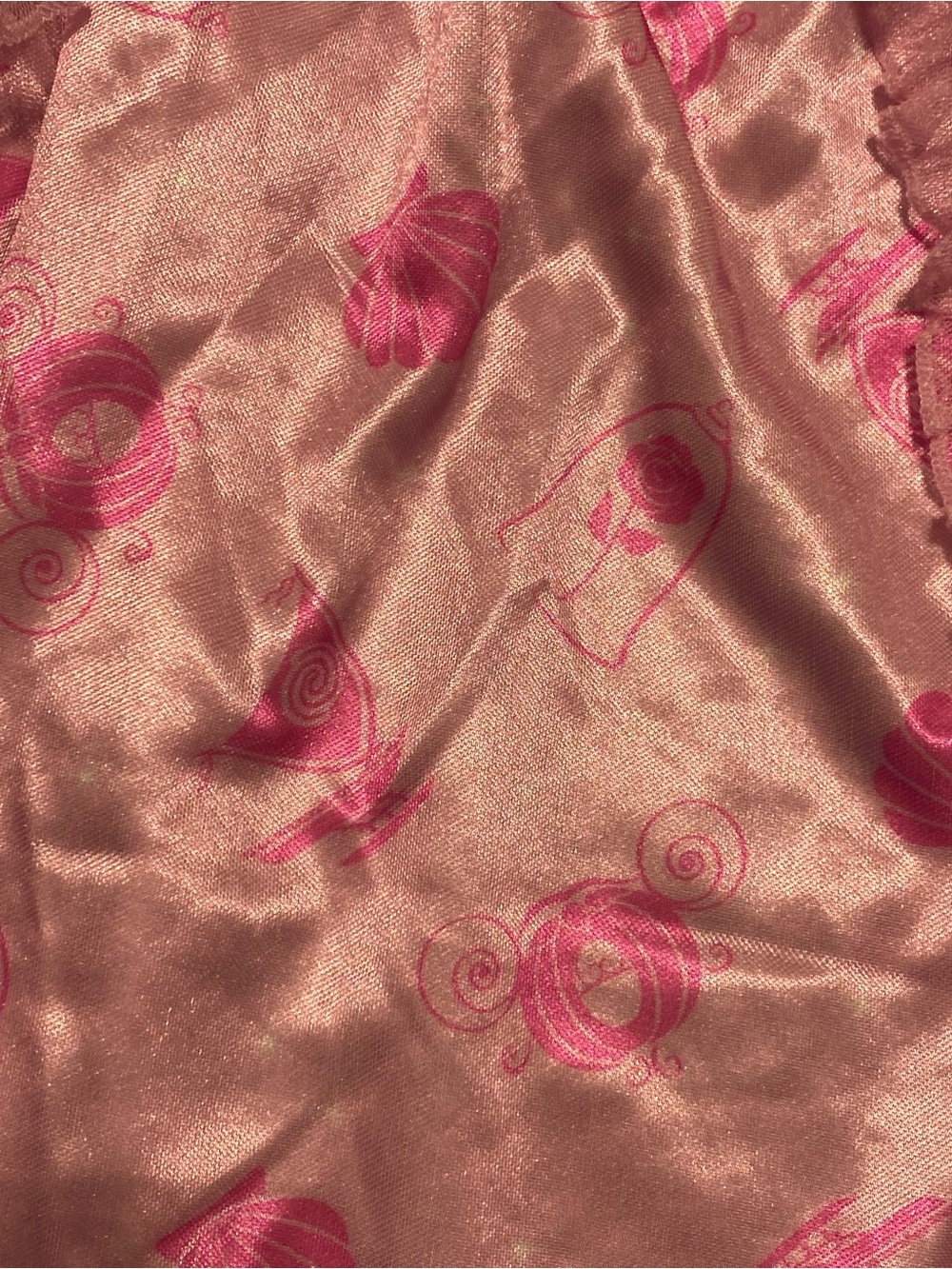 Disney Pink Princess Gown Size 5T Featuring Ariel, Belle, Cinderella and Moana - Picture 4 of 7